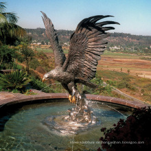 Hochwertige Bronze Garten Brunnen Adler Wasserbrunnen